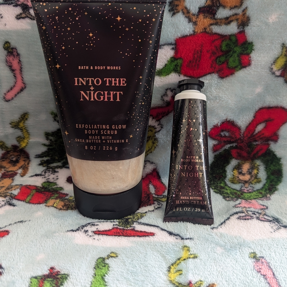Bath & Body Works Into the Night- Body Scrub and TS Hand Cream Set - New